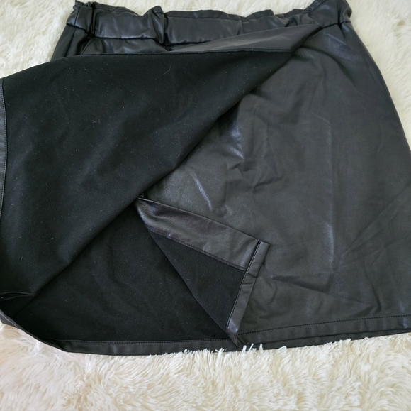 Bar III Black Faux Leather Wrap Mini Skirt size XL - Picture 4 of 12